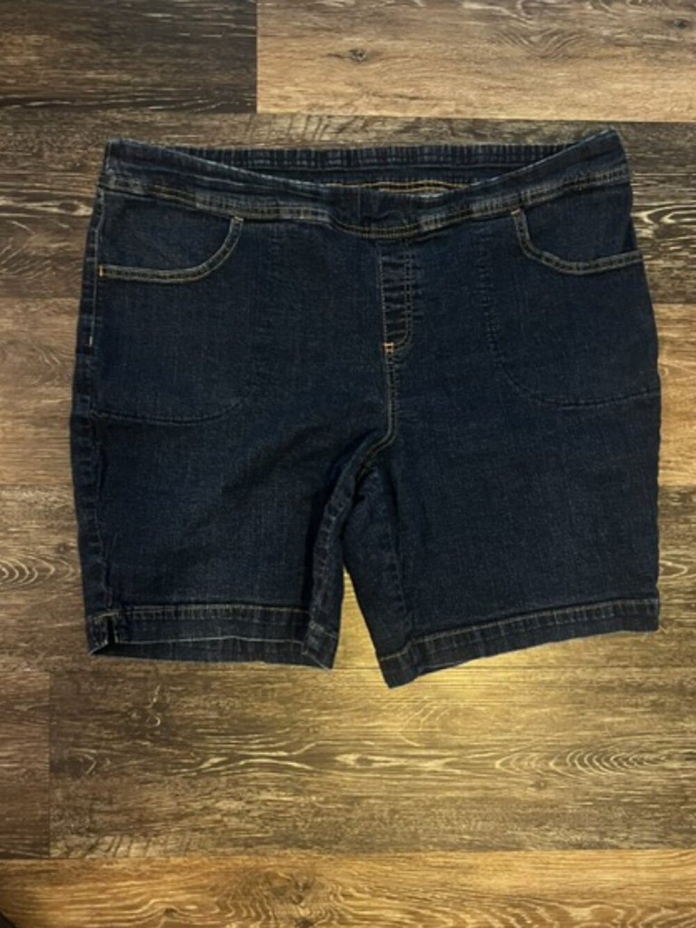 Women's Terra & Sky Jean Shorts, Size 18W, Blue, Pull on - pockets, Ex Cond!